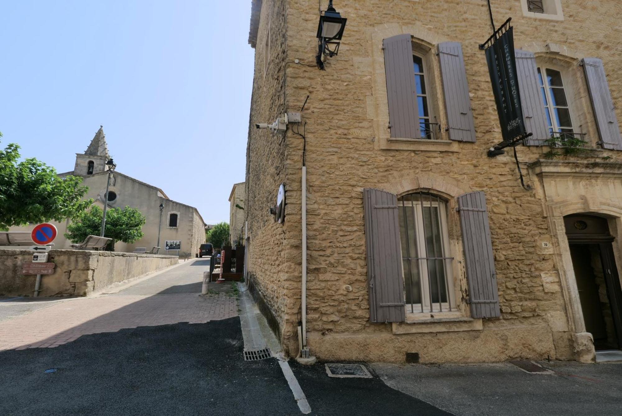 Chambres Du Vieux Bistrot Cabrières-dʼAvignon Exteriér fotografie