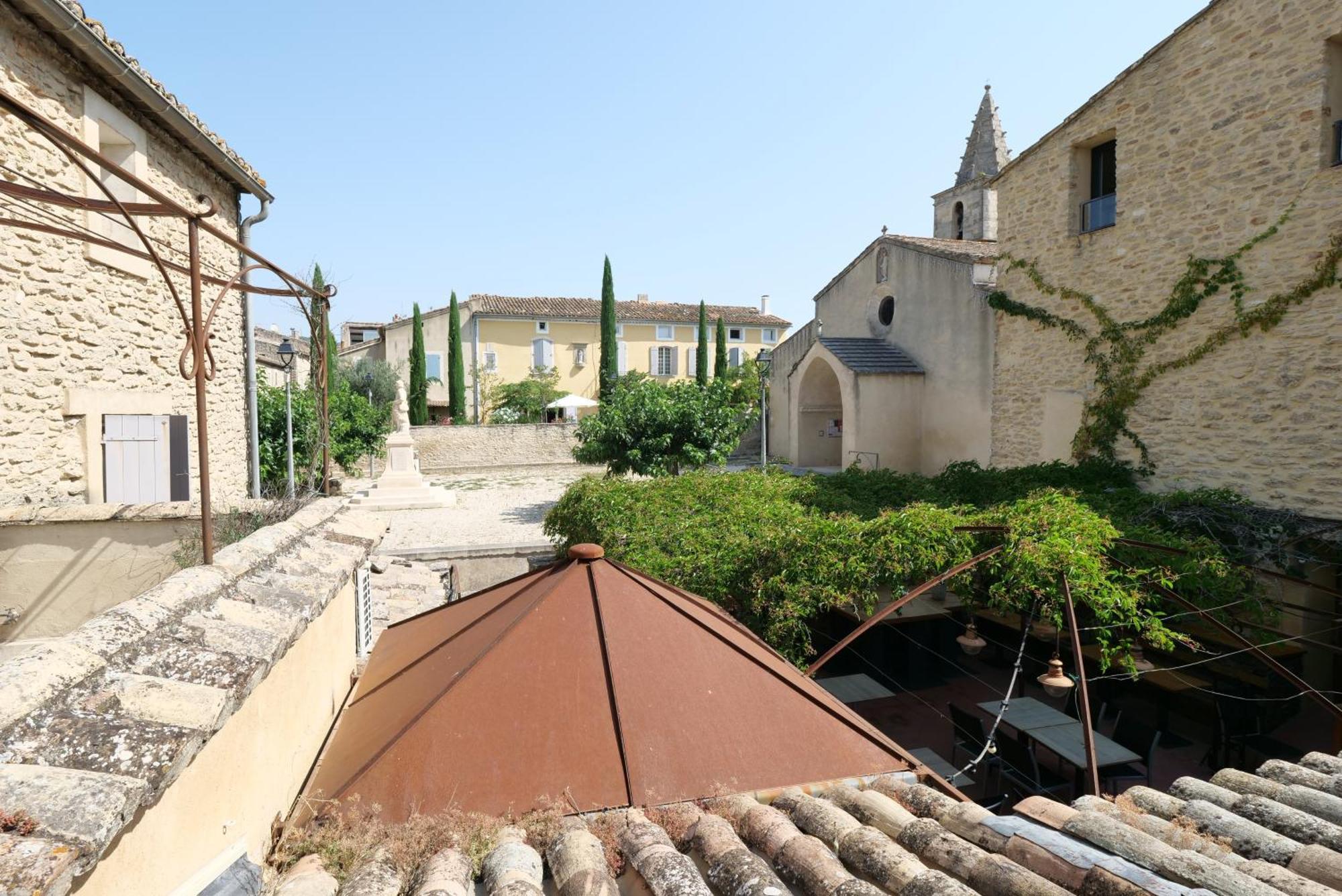 Chambres Du Vieux Bistrot Cabrières-dʼAvignon Exteriér fotografie